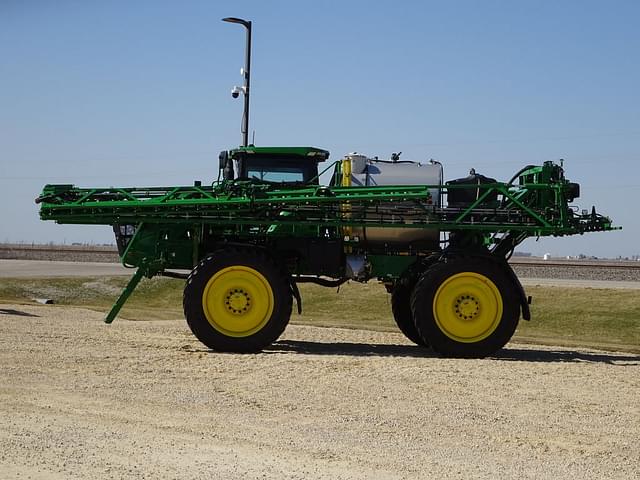 Image of John Deere 616R equipment image 1