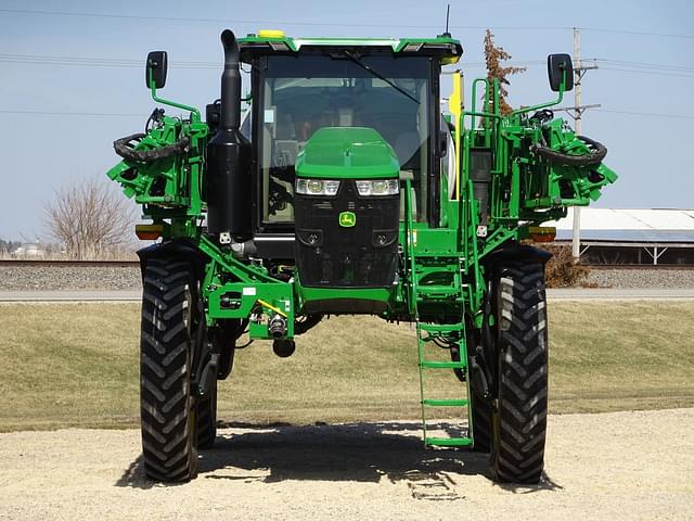 Image of John Deere 616R equipment image 2