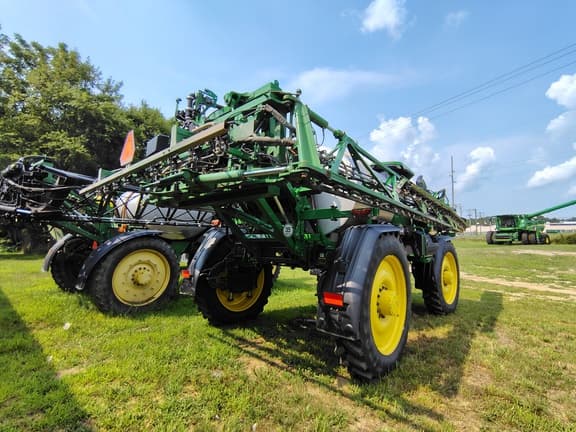 Image of John Deere 616R equipment image 3