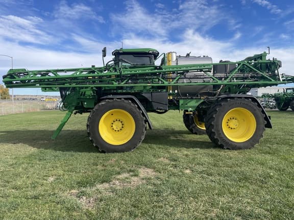 Image of John Deere 616R equipment image 1