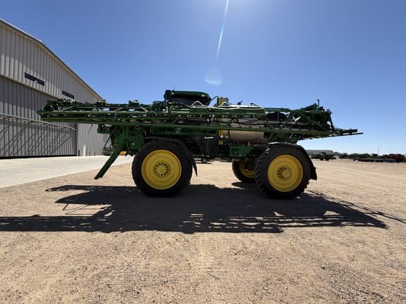 Image of John Deere 616R equipment image 1