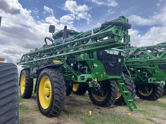2024 John Deere 616R Equipment Image0
