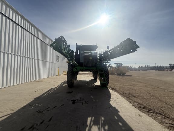 Image of John Deere 616R equipment image 2