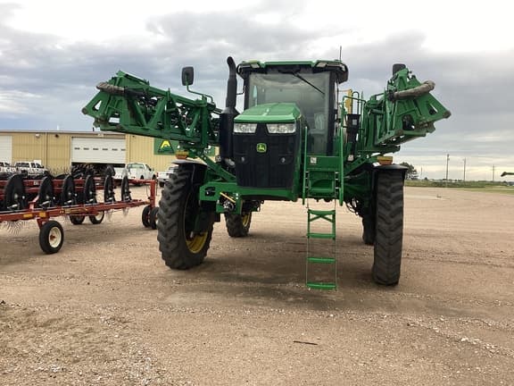 Image of John Deere 616R equipment image 1
