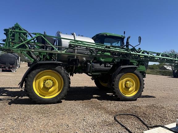 Image of John Deere 616R Image 1