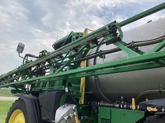Image of John Deere 616R equipment image 4