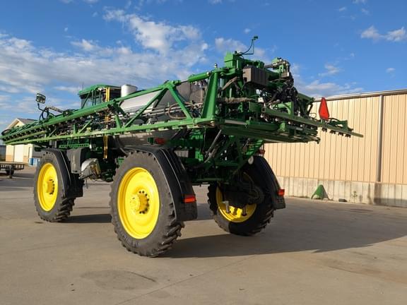 Image of John Deere 616R equipment image 1