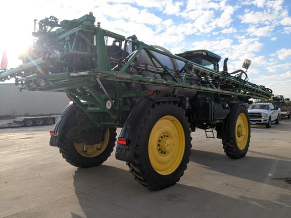 Image of John Deere 616R equipment image 2