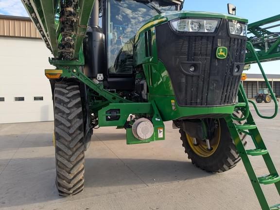 Image of John Deere 616R equipment image 4