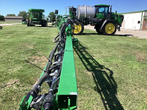 Image of John Deere 616R equipment image 3