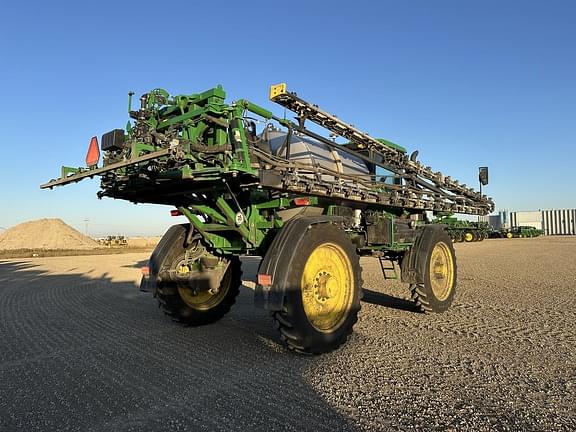 Image of John Deere 616R equipment image 3