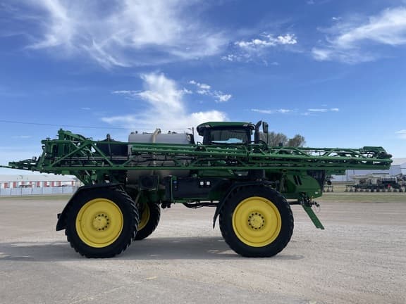 Image of John Deere 616R equipment image 3