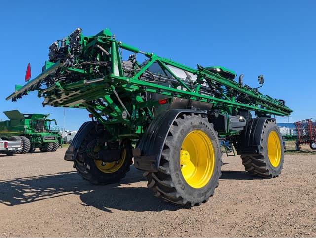 Image of John Deere 616R equipment image 3