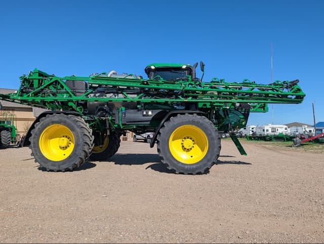 Image of John Deere 616R equipment image 2