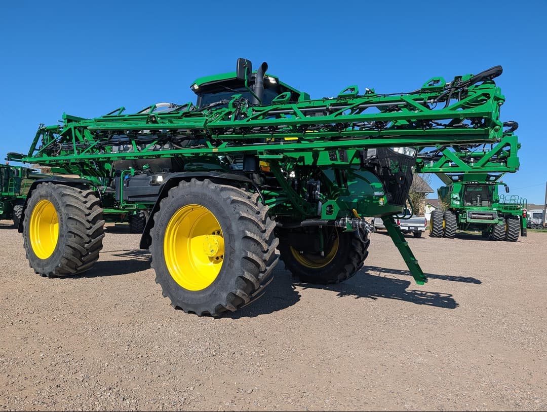 Image of John Deere 616R Primary image