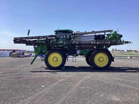 Image of John Deere 616R equipment image 1