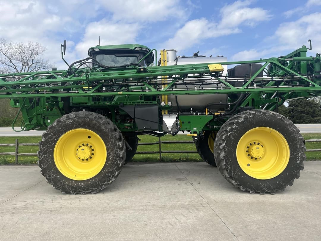 Image of John Deere 616R Primary image