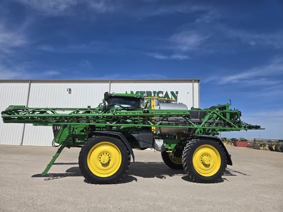 Image of John Deere 616R equipment image 1