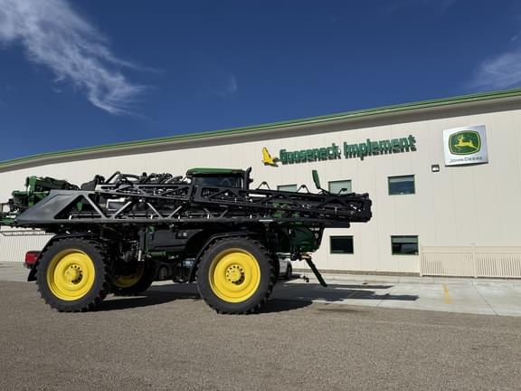 Image of John Deere 616R equipment image 1