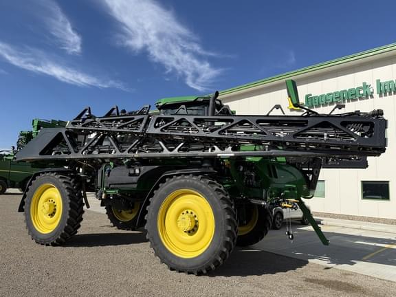 Image of John Deere 616R equipment image 2