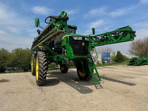 Image of John Deere 616R equipment image 1