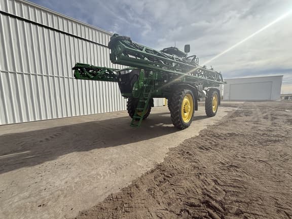 Image of John Deere 616R equipment image 1