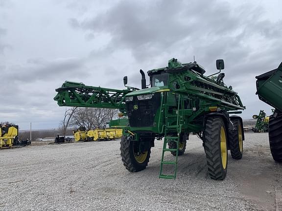 Image of John Deere 616R equipment image 1