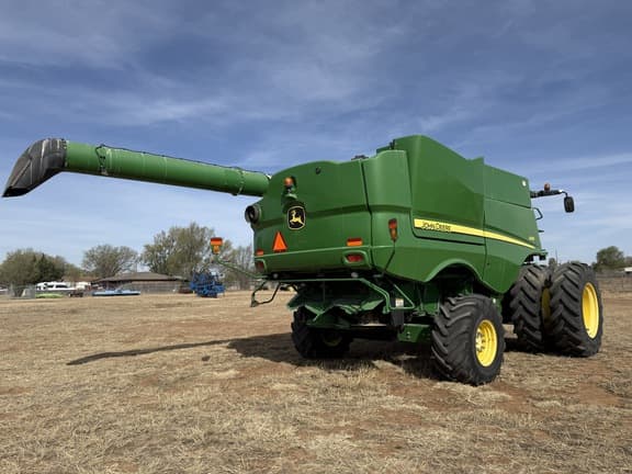 Image of John Deere 616R equipment image 4