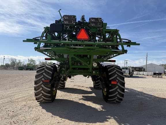 Image of John Deere 616R equipment image 3