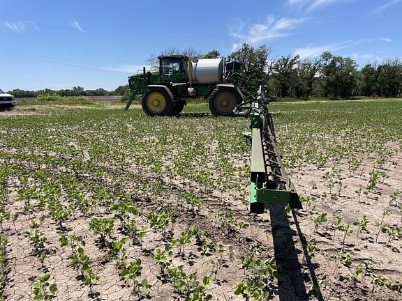 Image of John Deere 616R equipment image 2