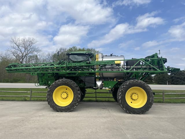 Image of John Deere 616R equipment image 1