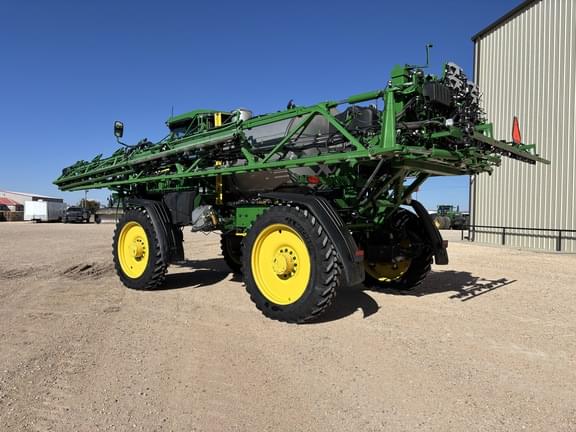 Image of John Deere 616R equipment image 2