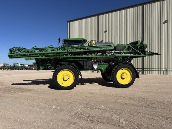 Image of John Deere 616R equipment image 1