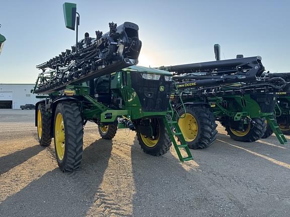Image of John Deere 616R equipment image 2