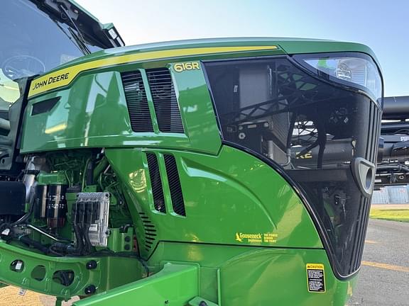 Image of John Deere 616R equipment image 3