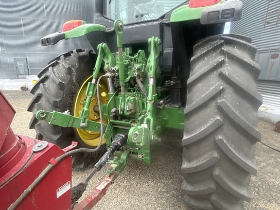 Image of John Deere 6175M equipment image 1