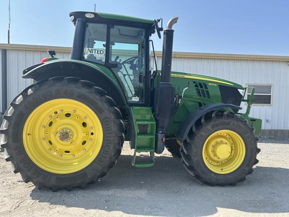 Image of John Deere 6175M equipment image 4