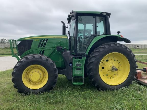 Image of John Deere 6175M equipment image 4