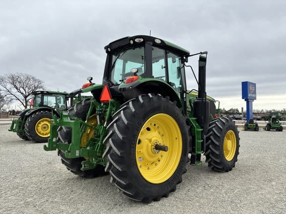 Image of John Deere 6175M equipment image 4