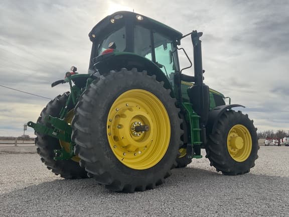 Image of John Deere 6175M equipment image 4