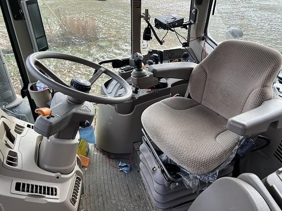 Image of John Deere 6175M equipment image 4