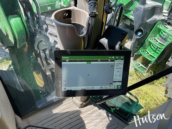 Image of John Deere 6175M equipment image 3