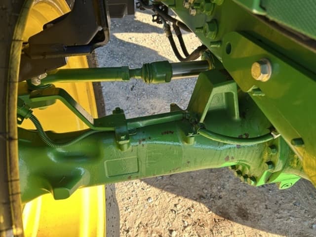 Image of John Deere 6175M equipment image 2