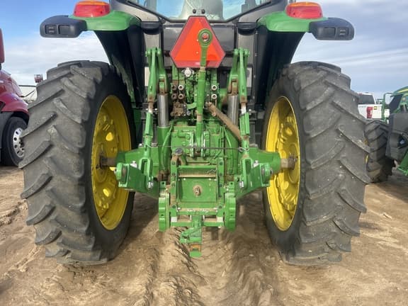 Image of John Deere 6175M equipment image 2