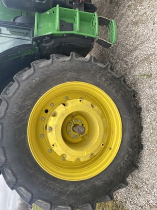 Image of John Deere 6175M equipment image 4