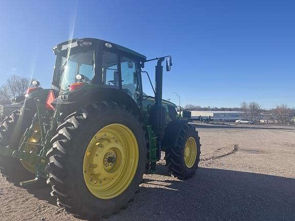 Image of John Deere 6175M equipment image 3
