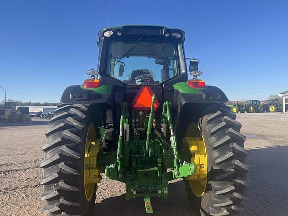 Image of John Deere 6175M equipment image 4