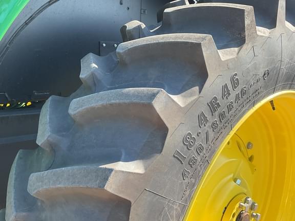 Image of John Deere 6175M equipment image 4