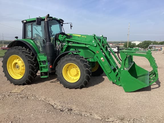 Image of John Deere 6175M equipment image 2