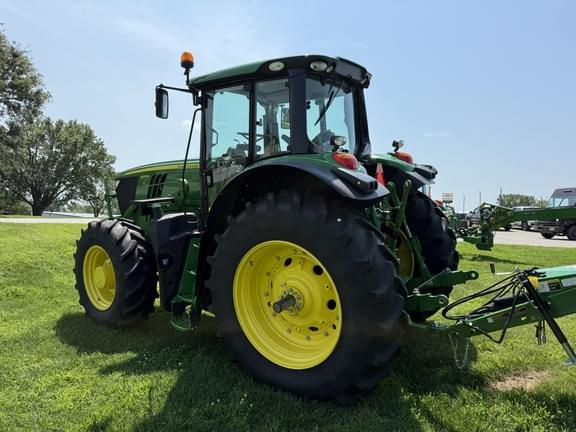 Image of John Deere 6175M equipment image 3